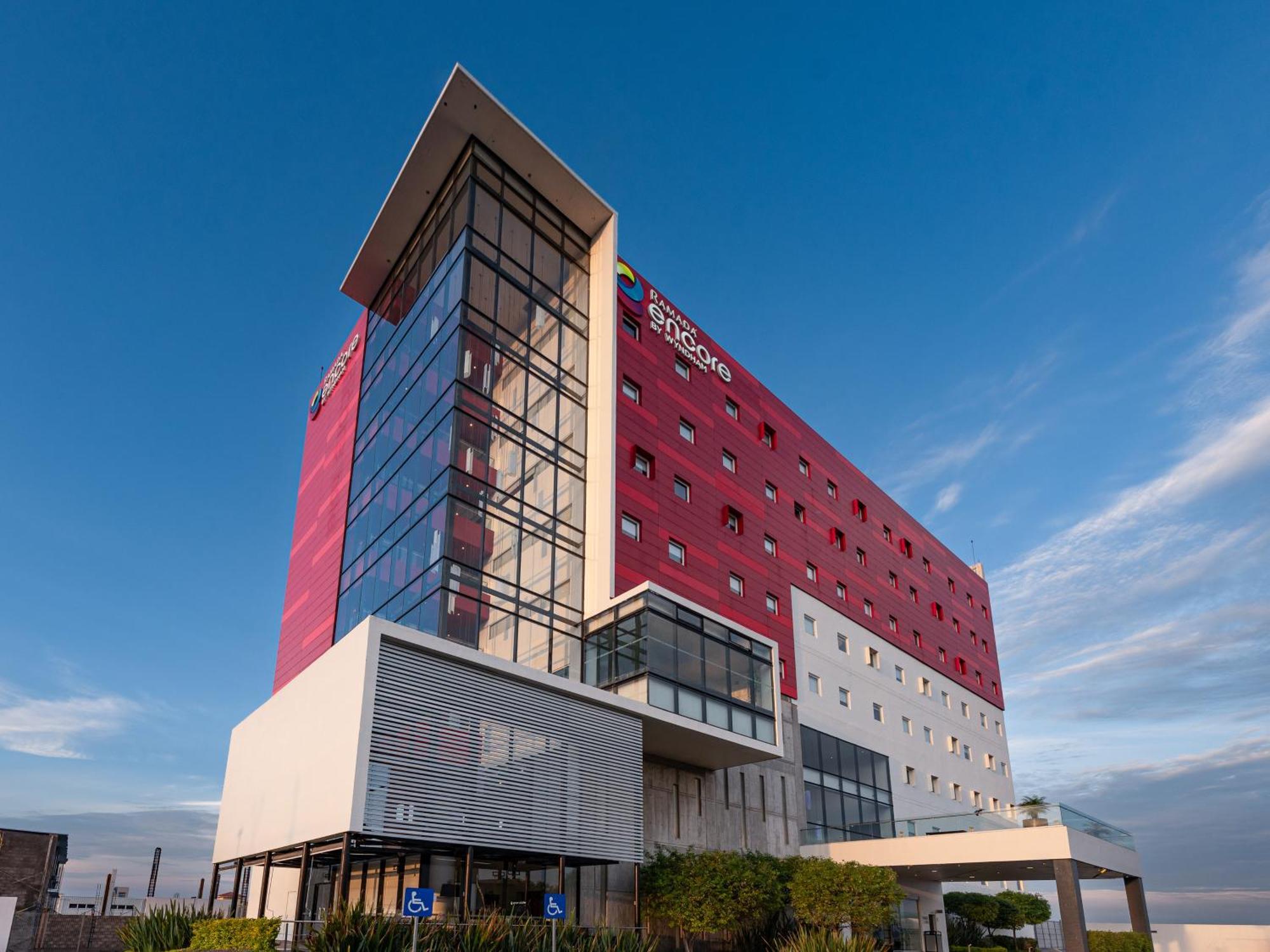 Ramada Encore By Wyndham Aguascalientes Exterior photo